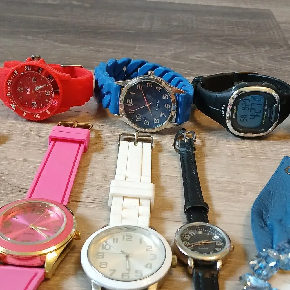Parts/Repair Watch Lot of 50+ Timex Casio Rumours Disney Acqua Geneva -Box A7